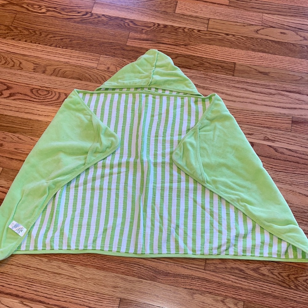 Green Sprouts Wearable Towel
